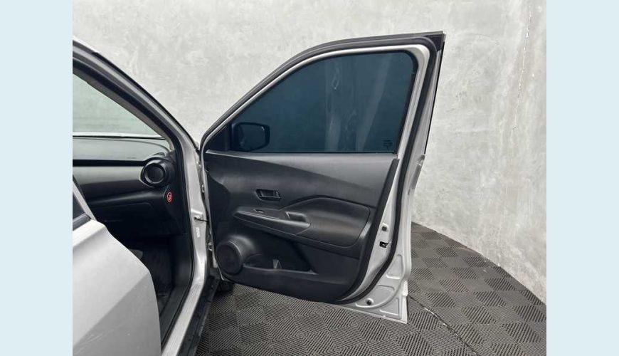 NISSAN KICKS ACTIVE 1.6 FLEX AUT. 4P - PRATA - 2024 Foto 10 (Grande)