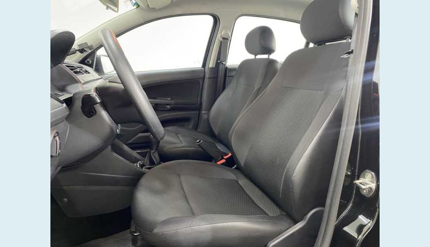 VOLKSWAGEN GOL 1.6 FLEX MANUAL 4P - PRETO - 2021 Foto 10 (Grande)