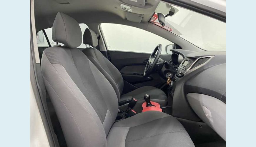 HYUNDAI HB 20S UNIQUE 1.0 FLEX MANUAL 4P - BRANCO - 2019 Foto 10 (Grande)