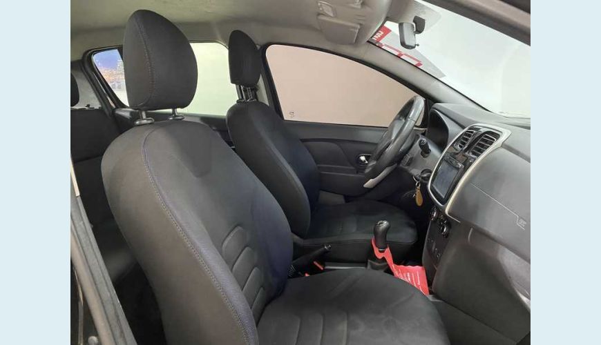 RENAULT SANDERO EXPRESSION 1.6 8V FLEX MANUAL 4P - PRETO - 2016 Foto 10 (Grande)