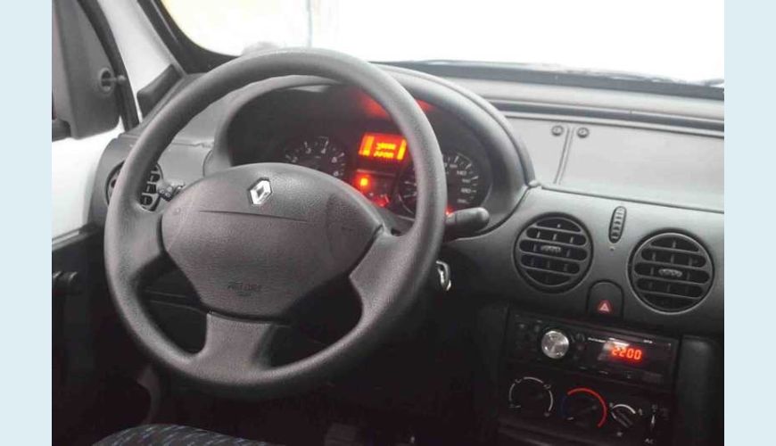 RENAULT KANGOO EXPRESS 1.6 16V FLEX MANUAL 4P - BRANCO - 2017 Foto 10 (Grande)