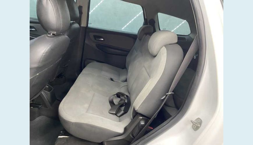 CHEVROLET SPIN LTZ 7S 1.8 FLEX AUT. 4P - BRANCO - 2016 Foto 10 (Grande)