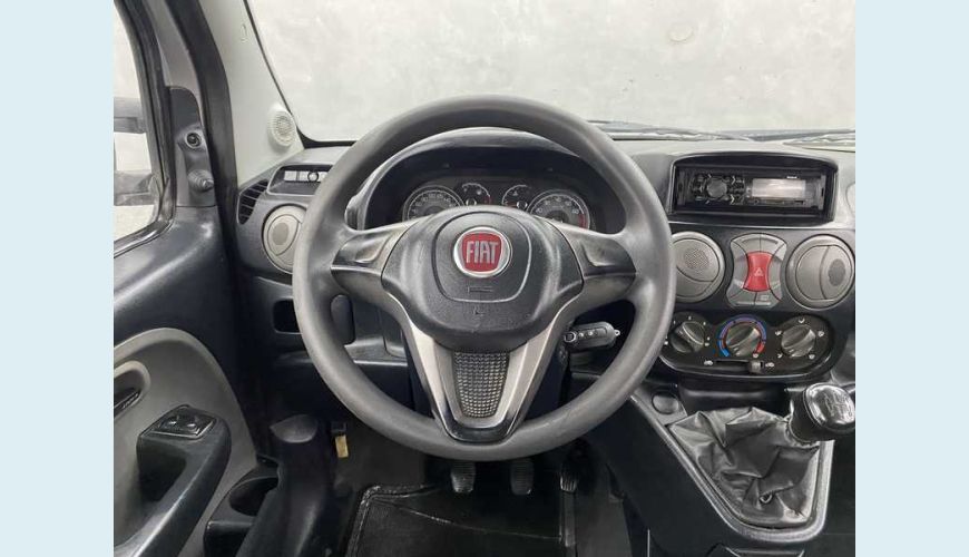 FIAT DOBLO ESSENCE 1.8 16V FLEX MANUAL 4P - PRATA - 2021 Foto 10 (Grande)