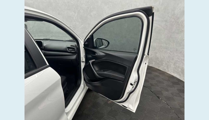 FIAT CRONOS DRIVE 1.3 FLEX MANUAL 4P - BRANCO - 2023 Foto 10 (Grande)