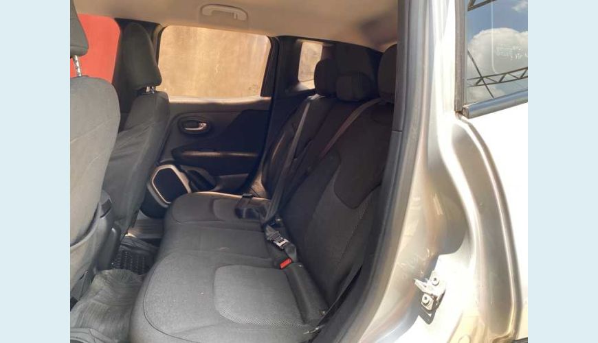 JEEP RENEGADE SPORT 1.8 FLEX MANUAL 4P - PRATA - 2016 Foto 10 (Grande)