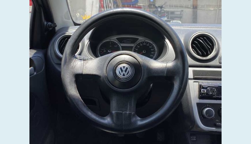 VOLKSWAGEN GOL 1.0 FLEX MANUAL 4P - CINZA - 2011 Foto 10 (Grande)