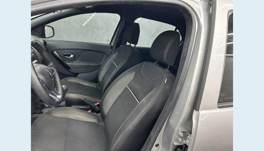 RENAULT LOGAN ZEN 1.0 12V FLEX MANUAL 4P - PRATA - 2021 Foto 10 (Grande)