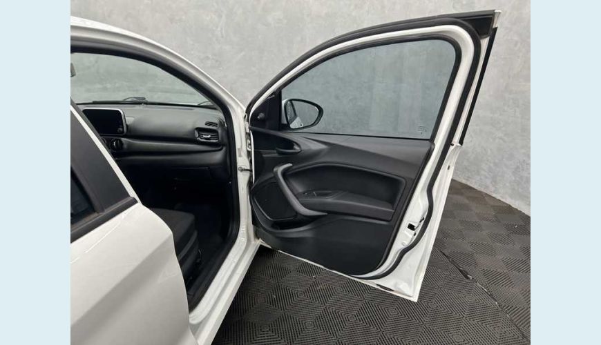 FIAT FIAT CRONOS DRIVE 1.3 FLEX MANUAL 4P - BRANCO - 2023 Foto 10 (Grande)