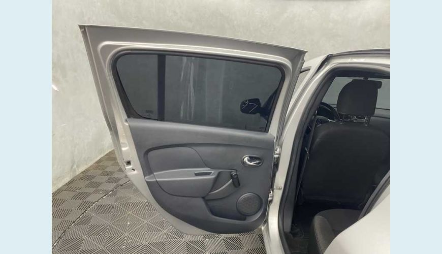 RENAULT SANDERO ZEN 1.0 12V FLEX MANUAL 4P - PRATA - 2020 Foto 10 (Grande)