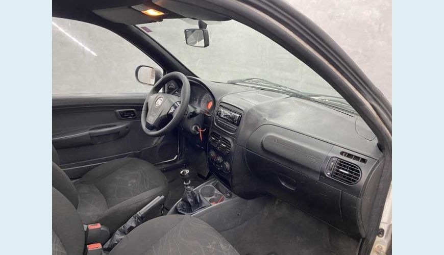 FIAT STRADA HARD WORKING 1.4 FLEX MANUAL 2P - BRANCO - 2020 Foto 10 (Grande)