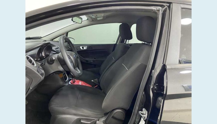 FORD FIESTA SE 1.6 16V FLEX AUT. 4P - PRETO - 2015 Foto 10 (Grande)