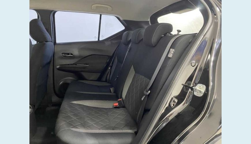 NISSAN KICKS SV LIMITED 1.6 FLEX AUT. 4P - PRETO - 2017 Foto 10 (Grande)