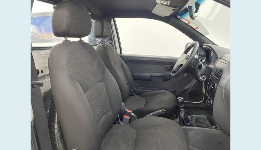 FIAT STRADA HARD WORKING 1.4 FLEX CS MANUAL 2P - BRANCO - 2019 Foto 10 (Grande)