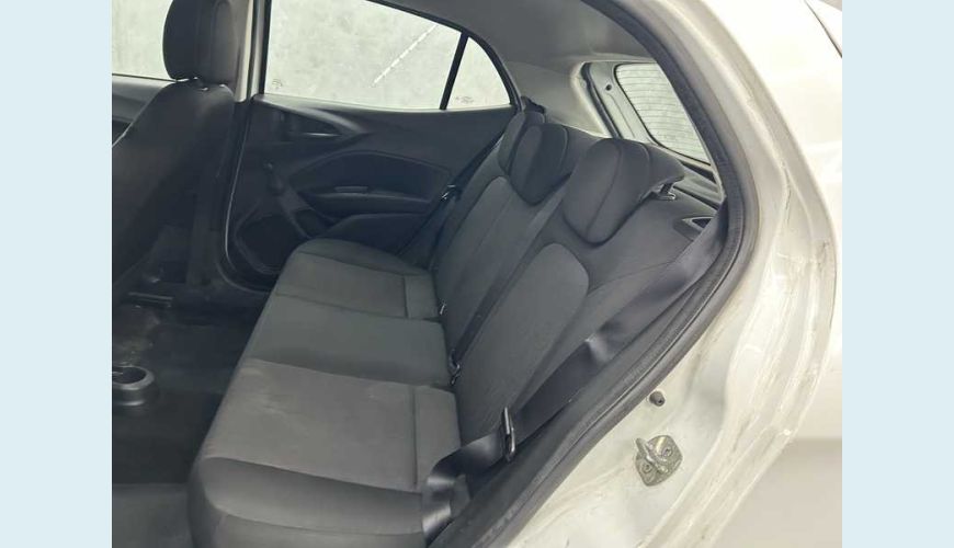 FIAT ARGO 1.0 FLEX MANUAL 4P - BRANCO - 2023 Foto 10 (Grande)