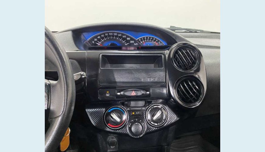TOYOTA ETIOS X 1.3 FLEX MANUAL 4P - PRETO - 2015 Foto 10 (Grande)