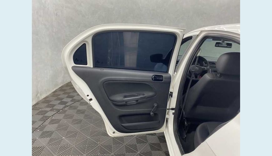 VOLKSWAGEN GOL 1.6 (FLEX) - BRANCO - 2022 Foto 10 (Grande)