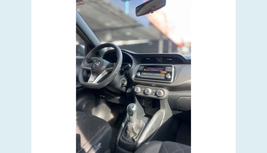NISSAN KICKS FLEX MANUAL 4P - CINZA - 2018 Foto 10 (Grande)