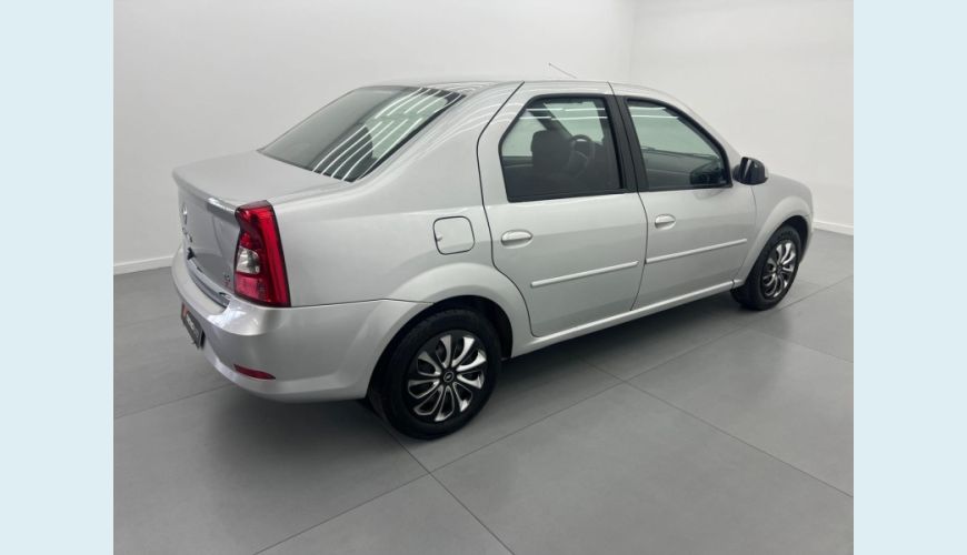 RENAULT LOGAN EXP 16 HP FLEX MANUAL 4P - PRATA - 2013 Foto 10 (Grande)