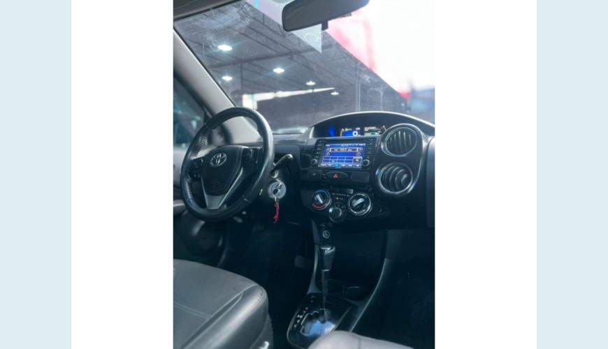 TOYOTA TOYOTA ETIOS FLEX AUT. 4P - BRANCO - 2018 Foto 10 (Grande)