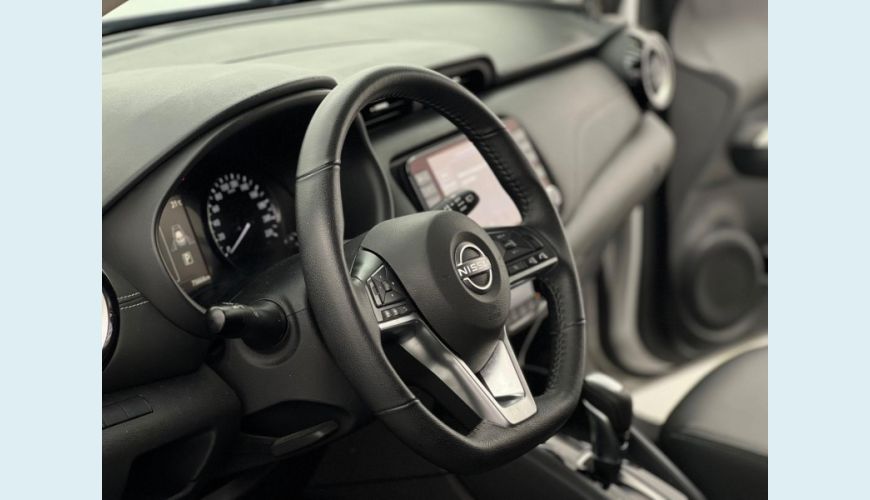 NISSAN KICKS EXCLUSI FLEX AUT. 4P - PRATA - 2024 Foto 10 (Grande)