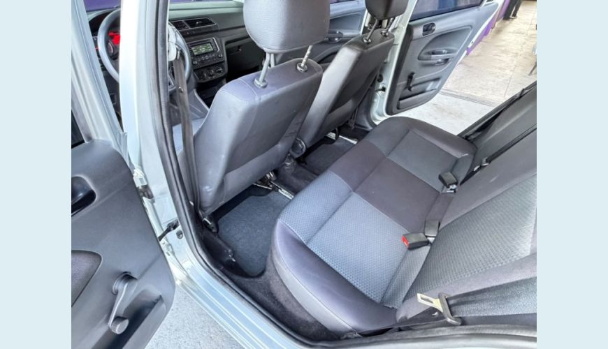 VOLKSWAGEN VOYAGE FLEX MANUAL 4P - PRATA - 2023 Foto 10 (Grande)