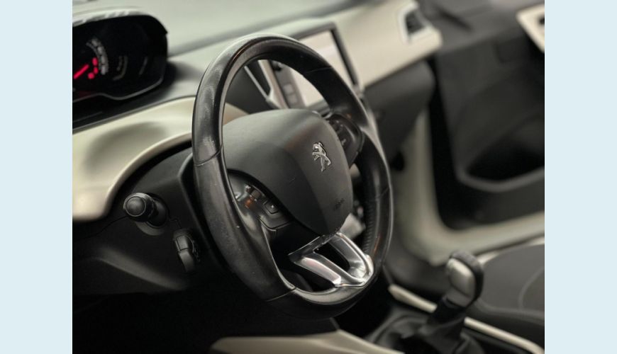 PEUGEOT 2008 ALLURE FLEX MANUAL 4P - BRANCO - 2017 Foto 10 (Grande)
