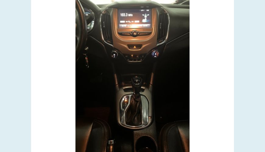 CHEVROLET CRUZE FLEX AUT. 4P - PRETO - 2018 Foto 10 (Grande)
