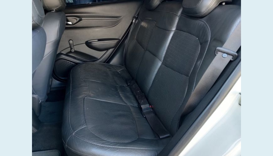 CHEVROLET PRISMA FLEX MANUAL 4P - BRANCO - 2015 Foto 10 (Grande)