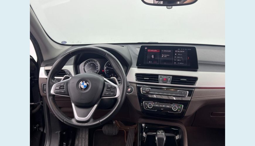 BMW X1 X25I ACTIVEFLEX 2.0 TURBO 231CV FLEX AUT. 4P - PRETO - 2020 Foto 10 (Grande)