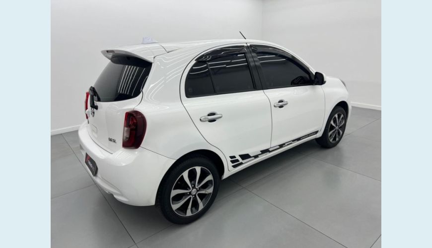 NISSAN MARCH 16SL - BRANCO - 2017 Foto 10 (Grande)