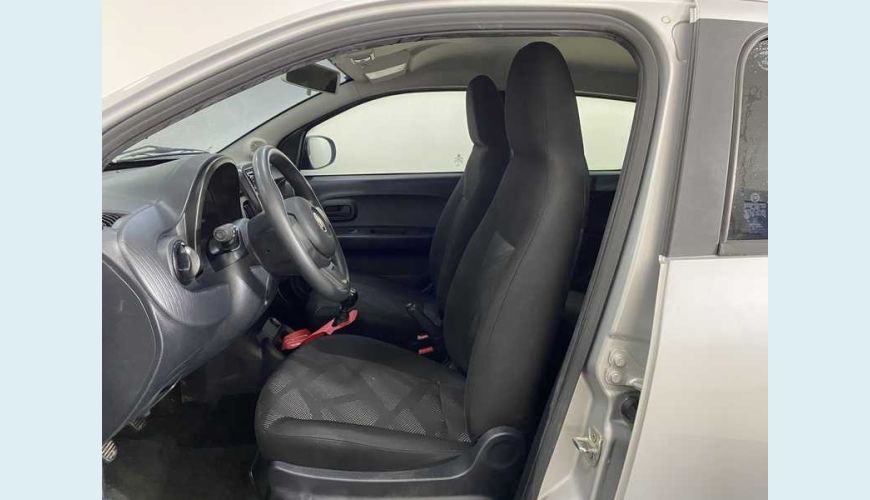 FIAT FIAT MOBI EVO LIKE 1.0 FLEX MANUAL 4P - PRATA - 2019 Foto 10 (Grande)
