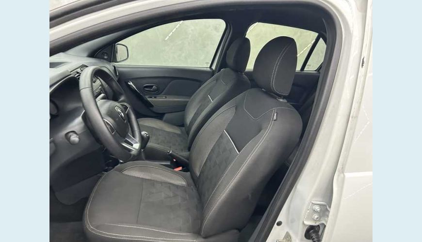 RENAULT RENAULT LOGAN ZEN 1.0 FLEX MANUAL 4P - BRANCO - 2024 Foto 10 (Grande)