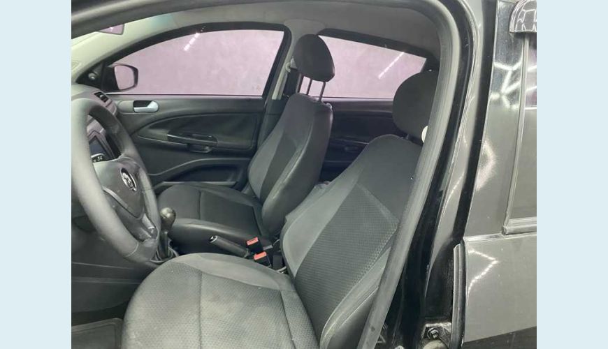 VOLKSWAGEN VOYAGE TRENDLINE 1.6 FLEX MANUAL 4P - PRETO - 2018 Foto 10 (Grande)