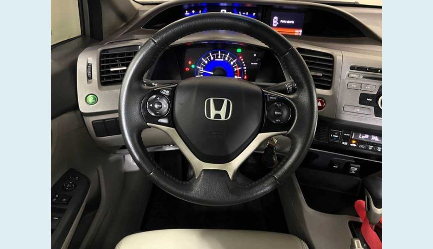 HONDA CIVIC NEW LXS 1.8 I-VTEC FLEX MANUAL 4P - PRATA - 2013 Foto 10 (Grande)