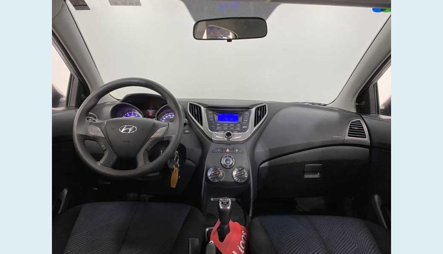 HYUNDAI HB 20 COMFORT 1.6 FLEX MANUAL 4P - PRATA - 2015 Foto 10 (Grande)