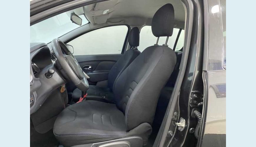 RENAULT RENAULT SANDERO EXPRESSION 1.6 8V FLEX MANUAL 4P - PRETO - 2016 Foto 10 (Grande)