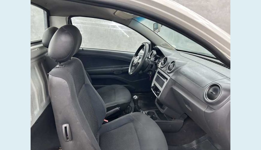 VOLKSWAGEN VOLKSWAGEN SAVEIRO STARTLINE CS 1.6 FLEX MANUAL 2P - BRANCO - 2016 Foto 10 (Grande)