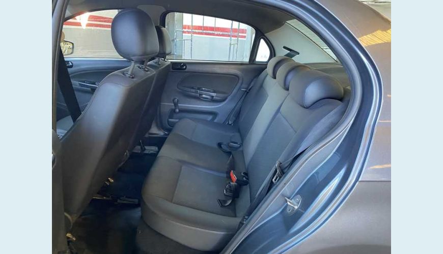 VOLKSWAGEN VOYAGE 1.6 MSI 8V FLEX MANUAL 4P - CINZA - 2020 Foto 10 (Grande)