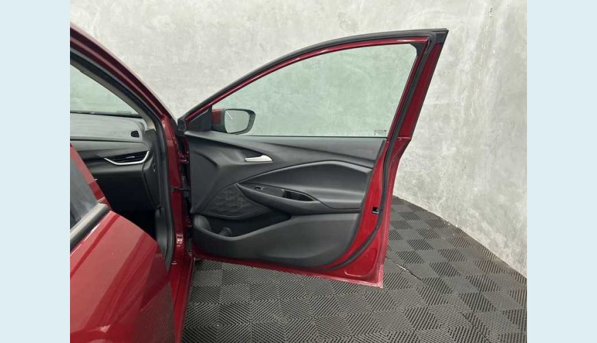 CHEVROLET ONIX LT 1.0 TURBO FLEX MANUAL 4P - VERMELHO - 2024 Foto 10 (Grande)
