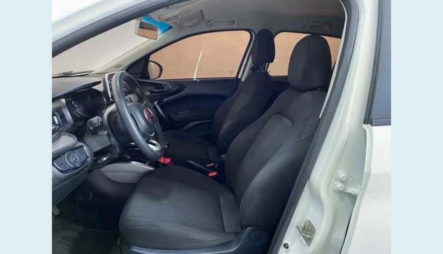 FIAT ARGO DRIVE FIREFLY 1.3 FLEX MANUAL 4P - BRANCO - 2018 Foto 10 (Grande)