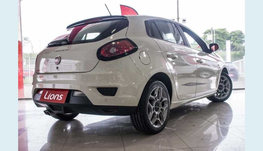 FIAT BRAVO BLACKMOTION 1.8 16V FLEX MANUAL 4P - BRANCO - 2016 Foto 10 (Grande)