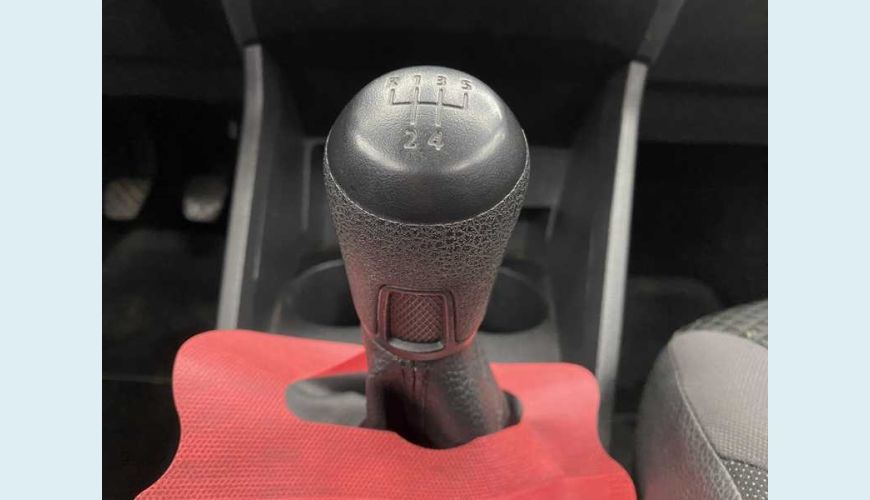 VOLKSWAGEN VOLKSWAGEN VOYAGE 1.0 MPI FLEX MANUAL 4P - BRANCO - 2022 Foto 10 (Grande)