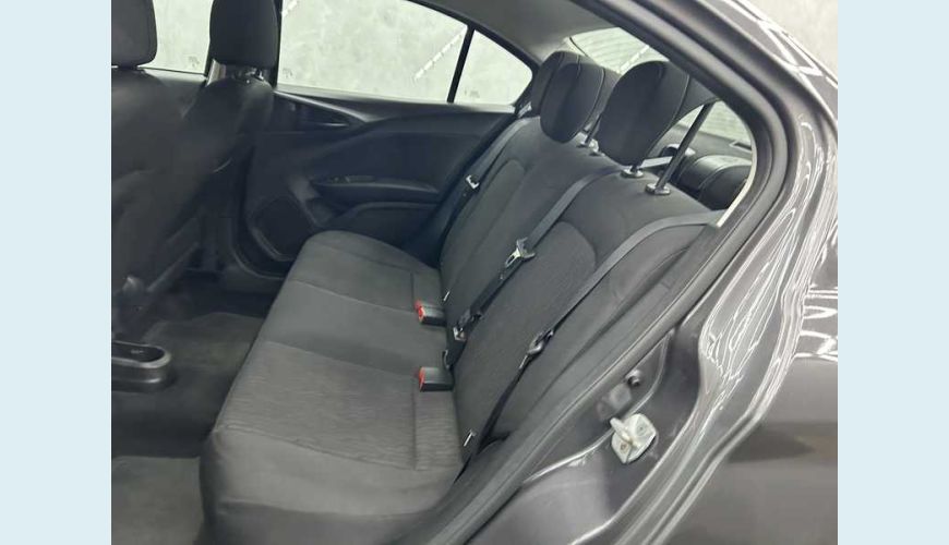 FIAT FIAT CRONOS DRIVE 1.0 FLEX MANUAL 4P - CINZA - 2023 Foto 10 (Grande)