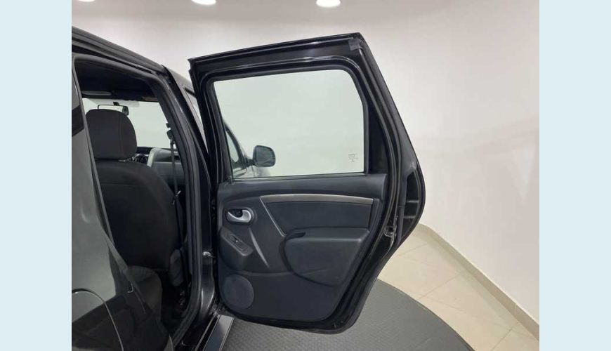 RENAULT RENAULT DUSTER OROCH 1.6 16V FLEX MANUAL 4P - PRETO - 2019 Foto 10 (Grande)