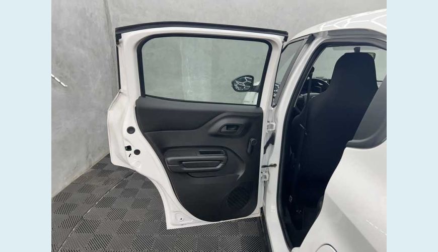CITROËN CITROEN C3 LIVE PACK 1.0 FLEX MANUAL 4P - BRANCO - 2023 Foto 10 (Grande)