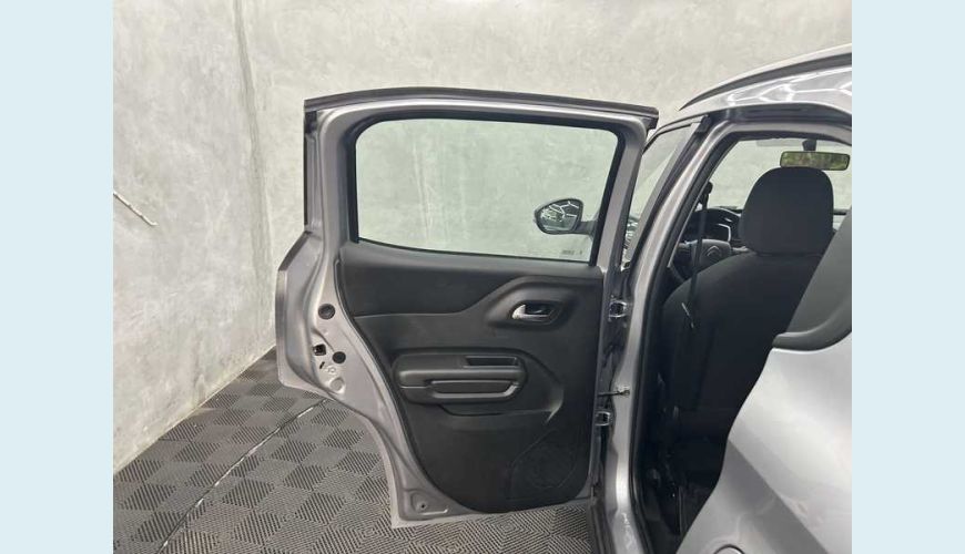 CITROËN CITROEN C3 FEEL 1.0 FLEX MANUAL 4P - PRATA - 2023 Foto 10 (Grande)