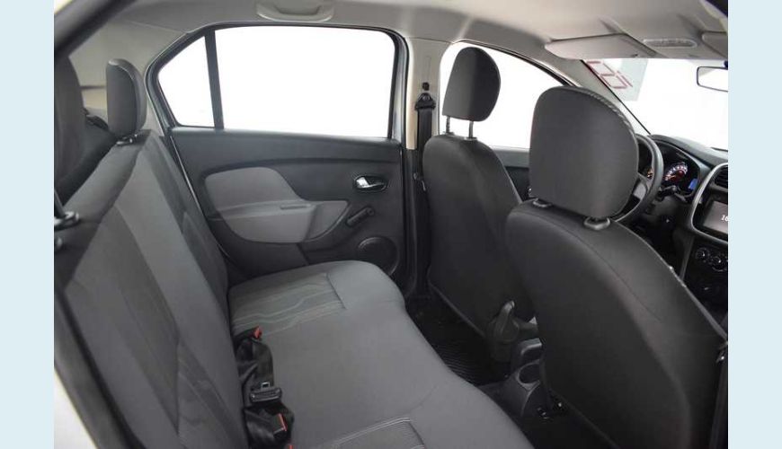 RENAULT RENAULT LOGAN EXPRESSION 1.6 16V FLEX MANUAL 4P - PRATA - 2018 Foto 10 (Grande)