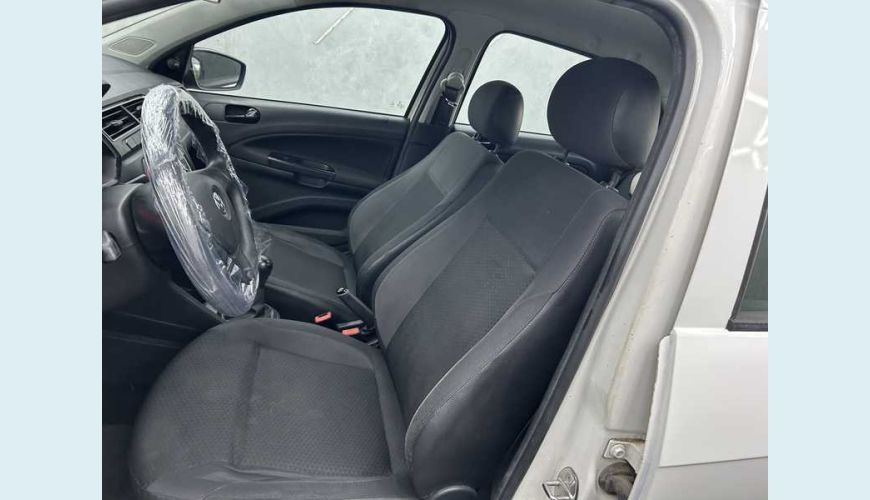 VOLKSWAGEN VOLKSWAGEN VOYAGE 1.0 MPI FLEX MANUAL 4P - BRANCO - 2023 Foto 10 (Grande)