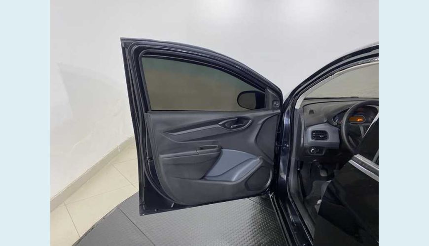 CHEVROLET CHEVROLET ONIX 1.0 FLEX MANUAL 4P - PRETO - 2020 Foto 10 (Grande)