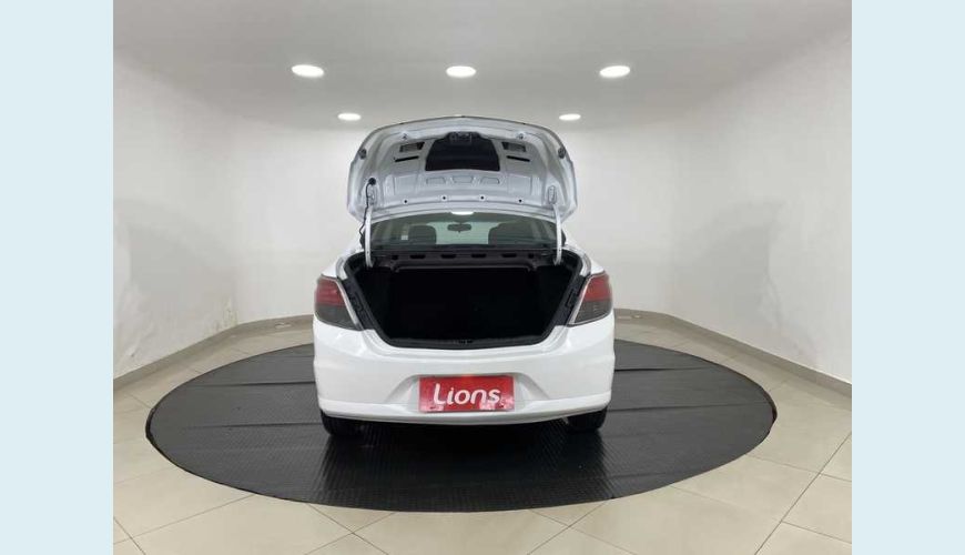 CHEVROLET CHEVROLET PRISMA JOY 1.0 FLEX MANUAL 4P - BRANCO - 2019 Foto 10 (Grande)